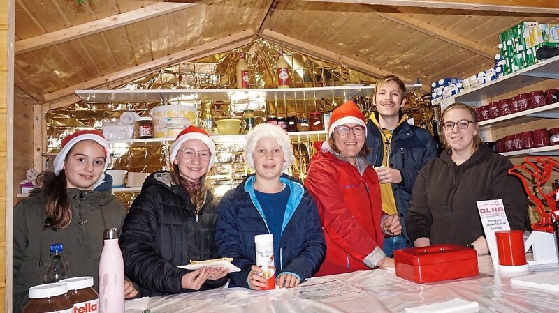 Zum ersten Mal beim Wiesenter Weihnachtsmarkt war die DLRG Wörth vertreten.
