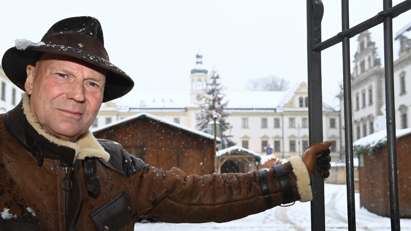 Peter Kittel hat den diesjährigen Romantischen Weihnachtsmarkt auf Schloss Thurn und Taxis abgehakt.