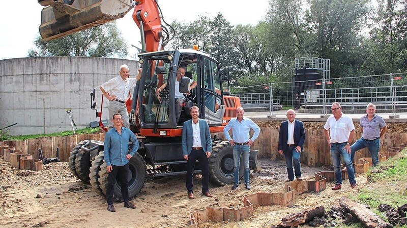 In der Vilstalkläranlage in Reichersdorf wird derzeit ein drittes Klärbecken gebaut.