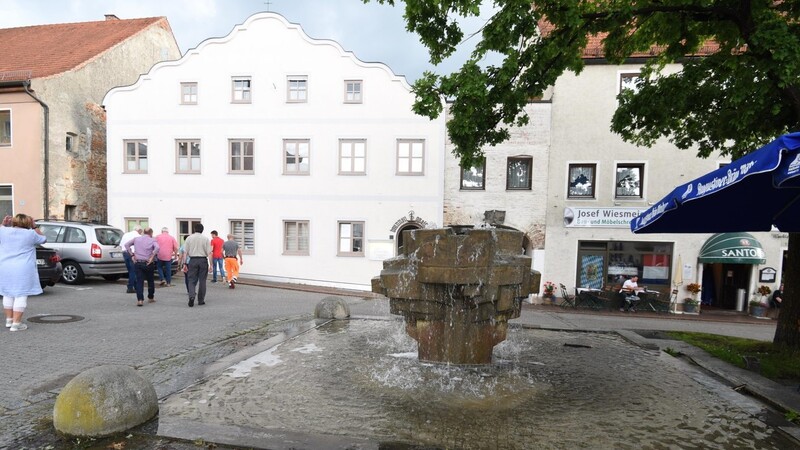 Das Marktzentrum von Velden heute. Aber schon vor rund 1300 Jahren hatte der Ort eine Bedeutung in der Region.