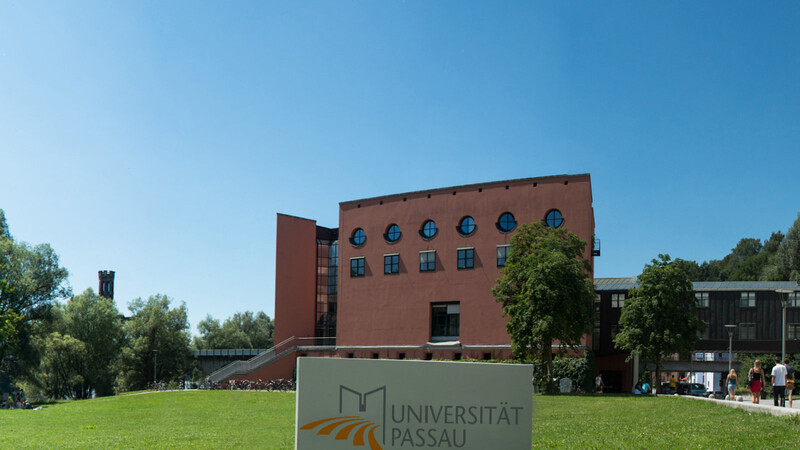 An der Universität Passau soll ein "Bavarian Green Data Center" entstehen. (Symbolbild)