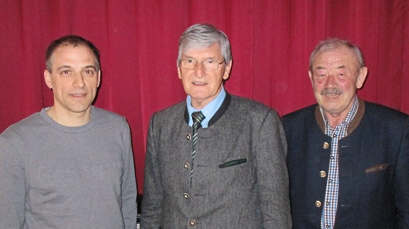 Bürgermeister Bernhard Gerauer mit seinen Stellvertretern Peter Hauer und Anton Maier.