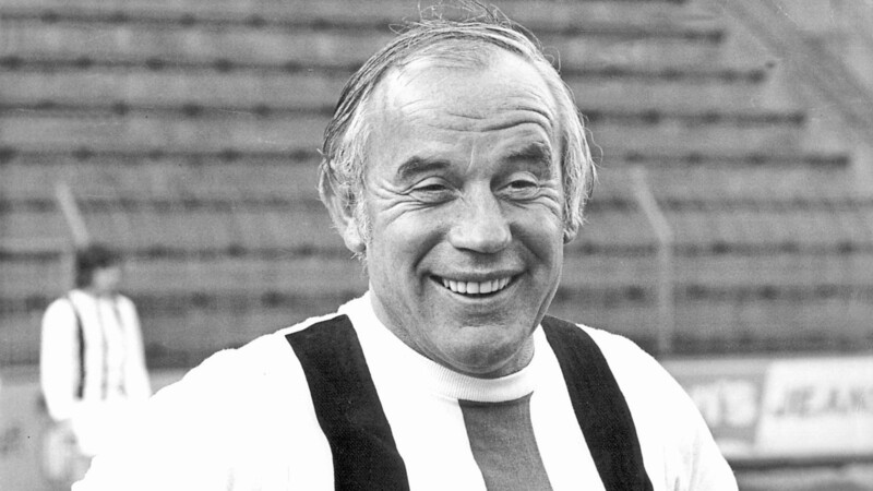 100 JAHRE ALT wäre Trainer-Legende Hennes Weisweiler, hier im Trikot von Borussia Mönchengladbach, am heutigen Donnerstag geworden. "Don Hennes" war von 1964 bis 1975 Trainer am Bökelberg 1983 im Alter von lediglich 63 Jahren gestorben.