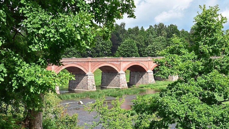 Ein Blickfang ist die Backsteinbrücke aus dem 19. Jahrhundert.