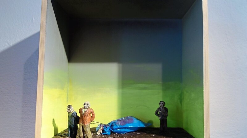 Katharina Dobner zeigt bei "artspace Erdel" in Regensburg momentan Figurinen und Entwürfe für Bühnenbilder.