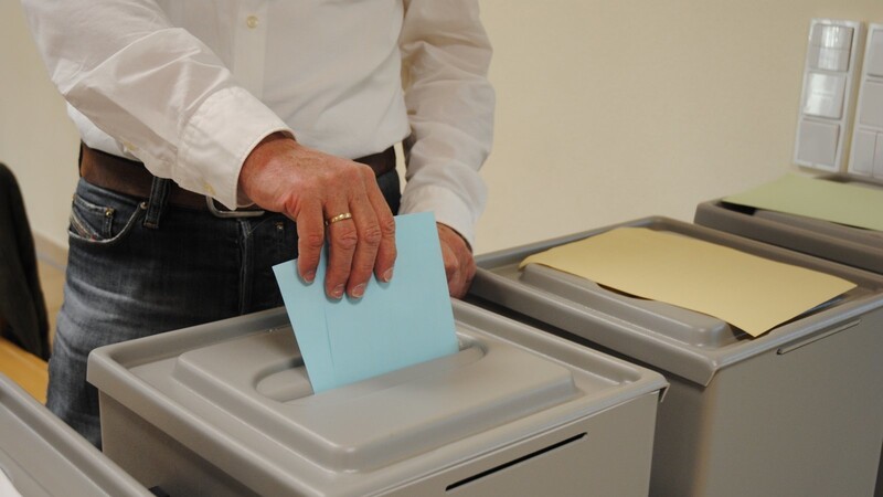 Die Wahlbeteiligung lag mit 69,30 Prozent sechs Prozent über der in 2014.