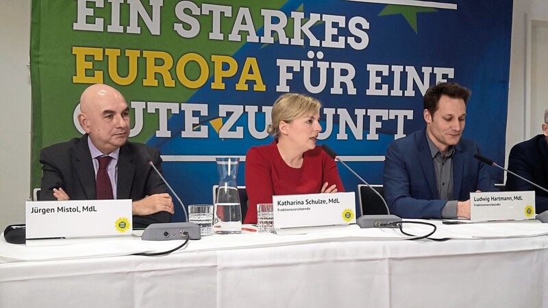Die Fraktionsführung mit Jürgen Mistol (l.), Katharina Schulze und Ludwig Hartmann setzt auf die grünen Kernthemen Umwelt- und Klimaschutz.