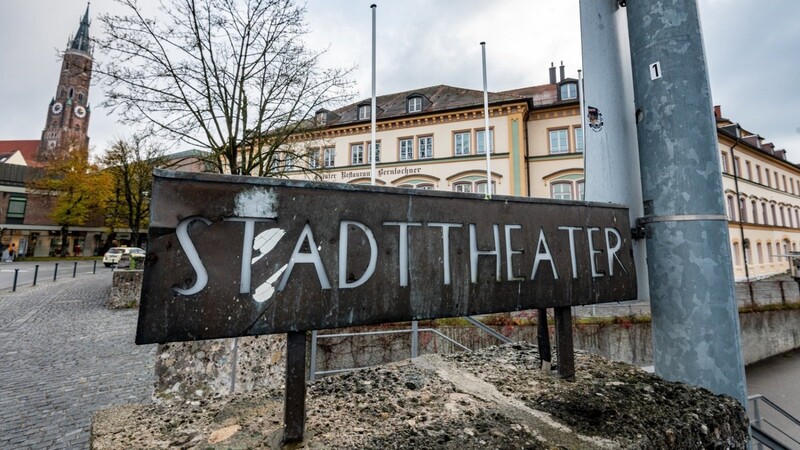Josef Zellmeier (CSU) hält eine Sanierung des Stattheaters für "dringend notwendig".