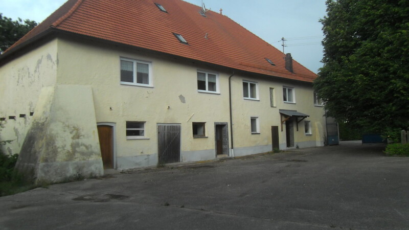 Das denkmalgeschützte Hauptgebäude und frühere Gasthaus Brunner in Pondorf.