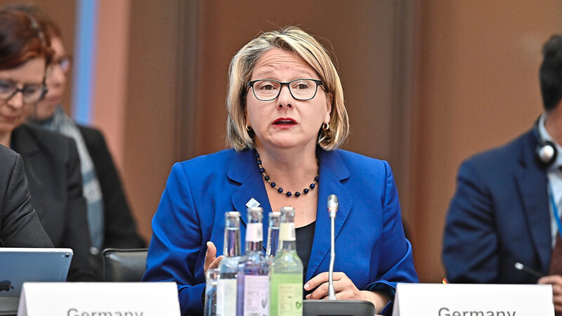 Svenja Schulze spricht am Montag bei der Eröffnung des Petersberger Klimadialogs.