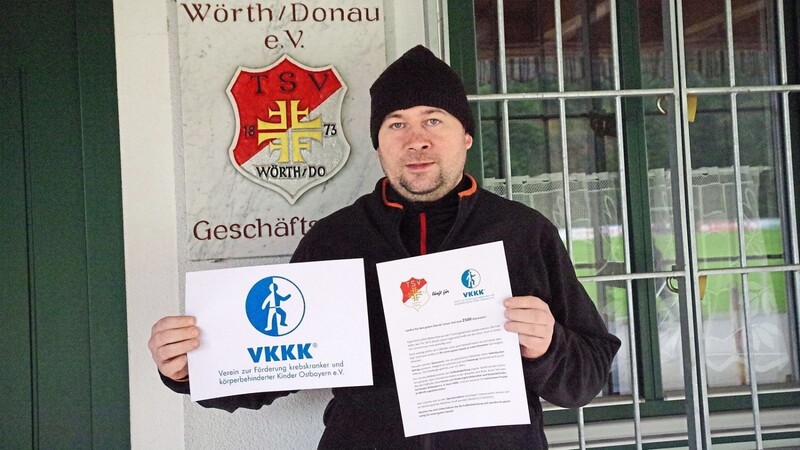 Abteilungsleiter Matthias Groß sucht noch weitere Sponsoren für einen Spendenlauf. Die Fußballer des TSV Wörth werden für einen guten Zweck Kilometer für Kilometer abspulen - das selbst gesetzte Ziel sind 2.500.
