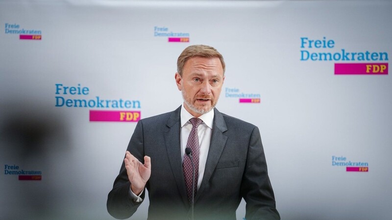 Bundesfinanzminister Christian Lindner beharrt auf der Einhaltung der Schuldenbremse.