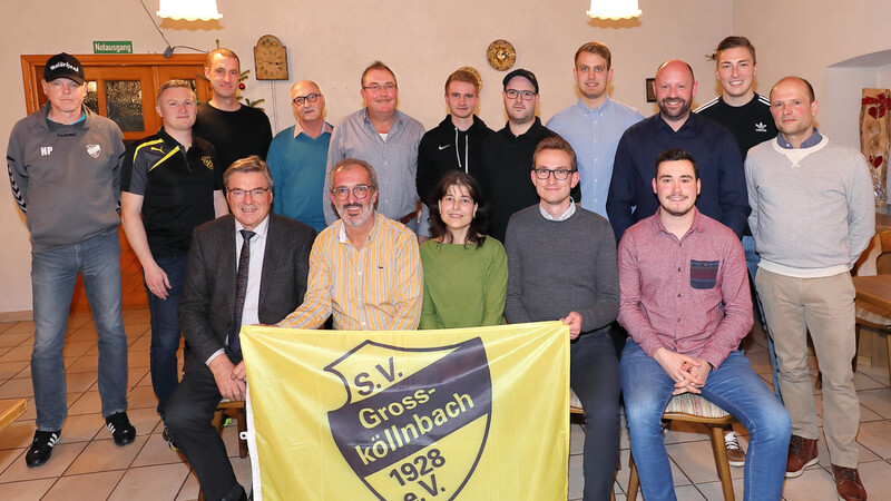 Der neue Vorstand des SV Großköllnbach.