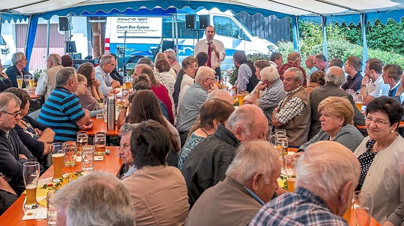 Stellvertretender Ministerpräsident und Wirtschaftsminister Hubert Aiwanger sprach beim Sommerfest der Freien Wähler.