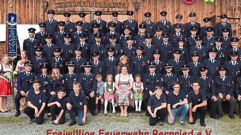 Die Freiwillige Feuerwehr Bernried zählt derzeit 278 Mitglieder und freut sich schon auf das Gründungsfest zum 150-jährigen Bestehen im Sommer 2023.