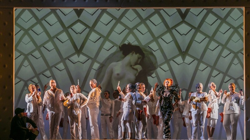 Schönheit und Wellness sind die Welt der Oper "Elisabetta". Doch hinter der Fassade lauter Egoismus.