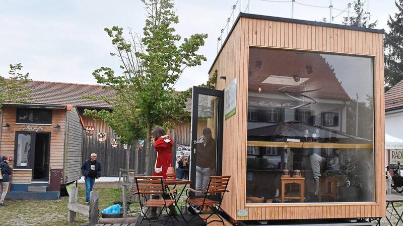 Minimalismus im Tinyhouse: Zwei kleine Musterhäuser waren auf dem Silicon Vilstal Festival im Hof des Trachtenkulturzentrum zu besichtigen.