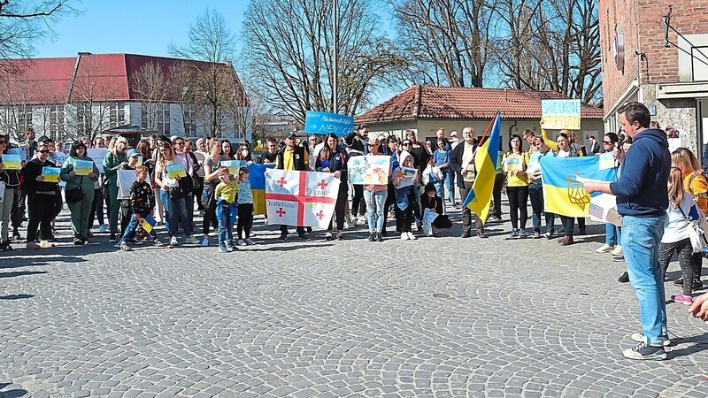 Ukrainer in Landshut gingen am Sonntag für ihr Volk auf die Straße.