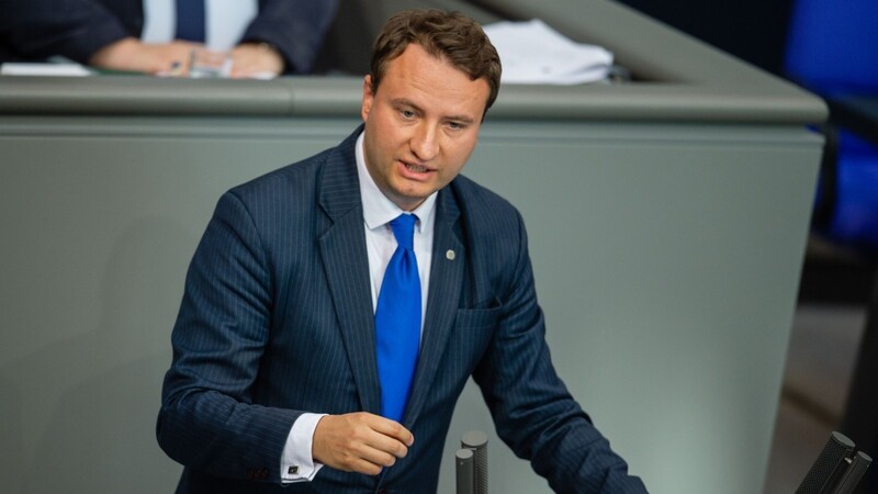 Mark Hauptmann galt als Nachwuchshoffnung der CDU. Jetzt sieht er sich mit Lobbyismus-Vorwürfen konfrontiert und legt sein Mandat nieder.