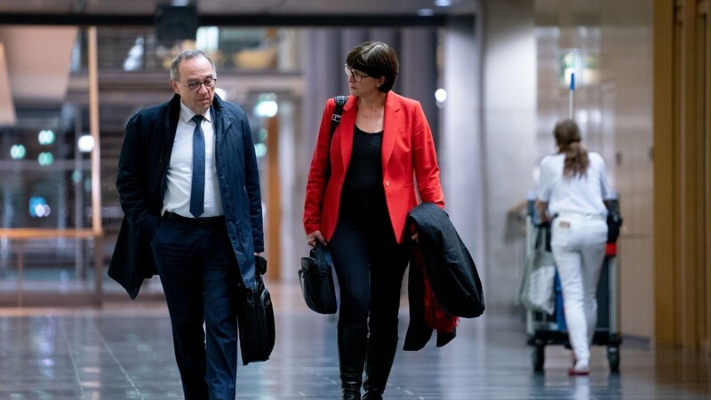 Norbert Walter-Borjans und Saskia Esken müssen sich an der Spitze der SPD erst noch beweisen.