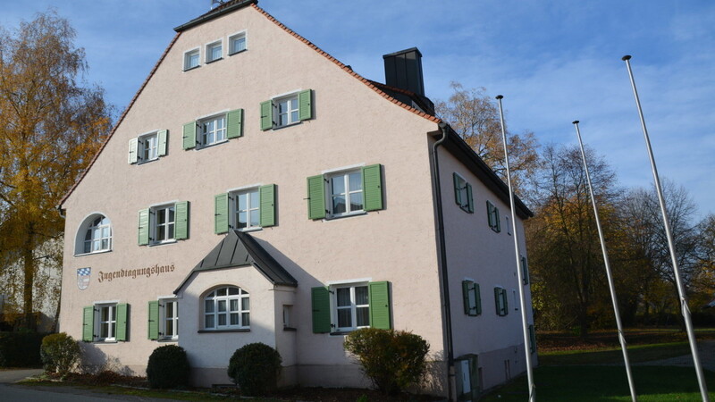Über die Zukunft des Jugendhauses in Haunersdorf wurde im Kreisausschuss diskutiert.