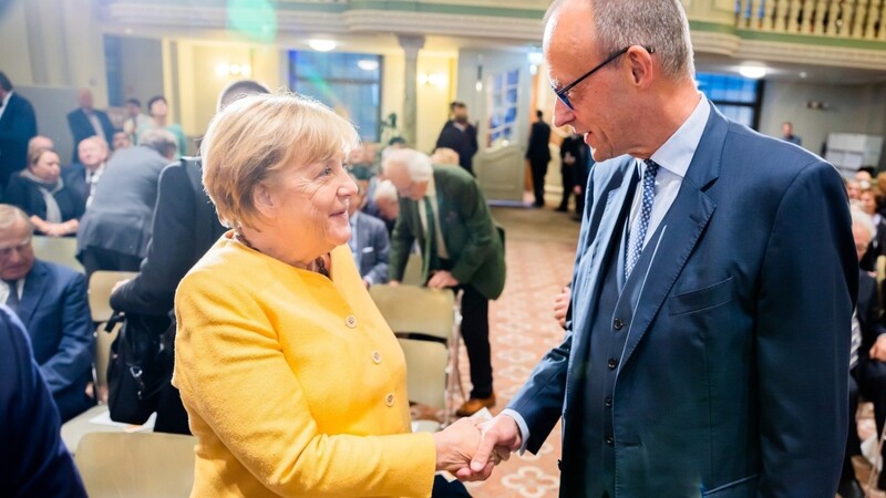 Alt-Kanzlerin Angela Merkel funkt CDU-Parteichef Friedrich Merz in der Flüchtlings- und Russland-Politik dazwischen.