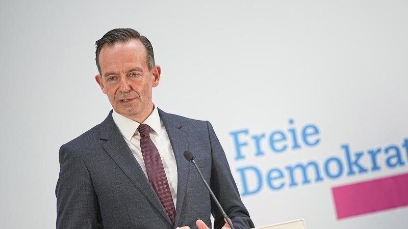 Volker Wissing, Generalsekretär der FDP, spricht bei einem Pressestatement.