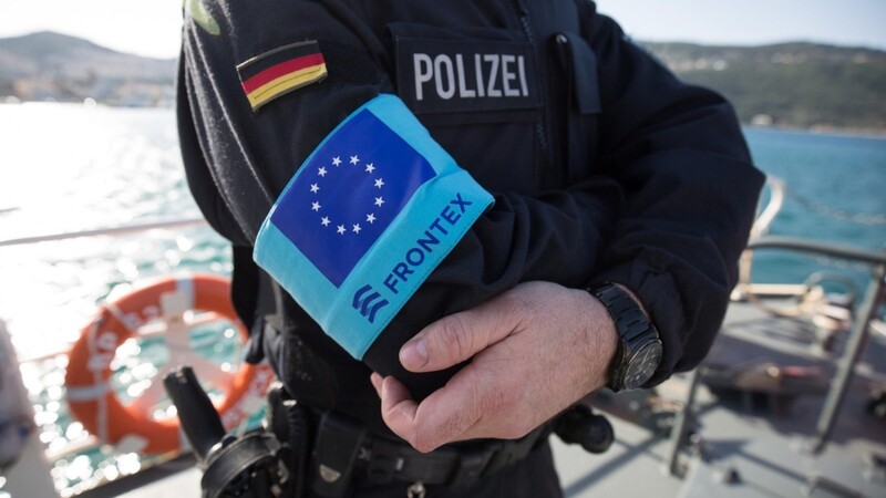 Die Personalaufstockung bei der EU-Grenzschutzagentur Frontex wird wohl deutlich länger dauern als geplant.