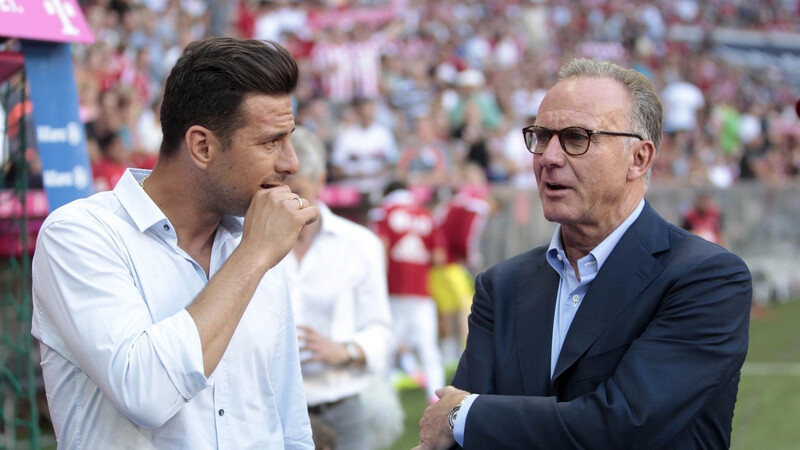 Erlebten gemeinsam Erfolge beim FC Bayern: Claudi Pizarro (l.) und Karl-Heinz Rummenigge.