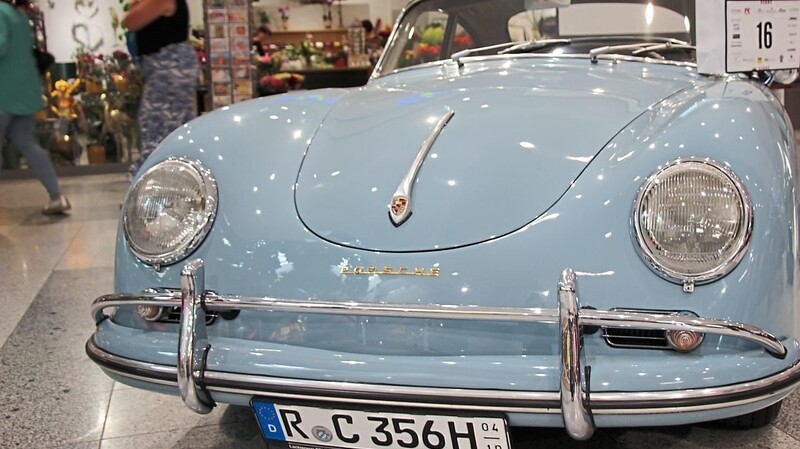 Am Mittwoch stand der Porsche 356 A noch im DEZ. Am Sonntag geht es für den 63 Jahre alten Oldtimer auf die Landstraße.