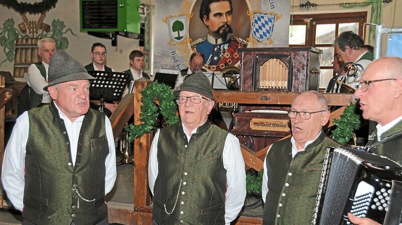 Die Chamerauer Sänger boten unter anderem das Andreas-Hofer-Lied, ein Lieblingslied des Lindner-Heinz.