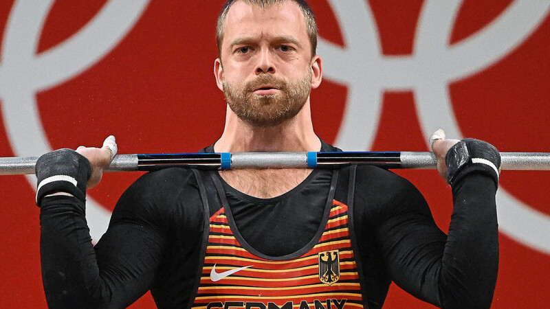 So richtig zufrieden war der Steinacher Gewichtheber Simon Brandhuber mit seiner Leistung bei den Olympischen Spielen in Tokio nicht. Deswegen will er 2024 in Paris in Topform an den Start gehen.
