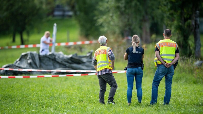 Die vermisste 17-Jährige wurde am Sonntagmittag tot in einem Bachlauf im Ortsteil Scharling gefunden.