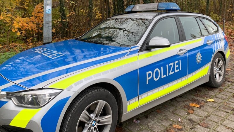 Statt einem hatte die Straubinger Polizei bei Kirchroth im Landkreis Straubing-Bogen plötzlich drei Unfälle zu Protokoll zu nehmen. (Symbolbild)