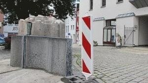 Wurde erneut Opfer eines Verkehrsunfalles: der Brunnen auf dem Kirchplatz vor Sankt Jakob.