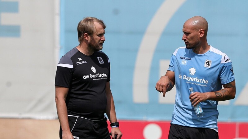 Zurück beim TSV 1860: Timo Gebhart (re.), hier mit Löwen-Trainer Daniel Bierofka.