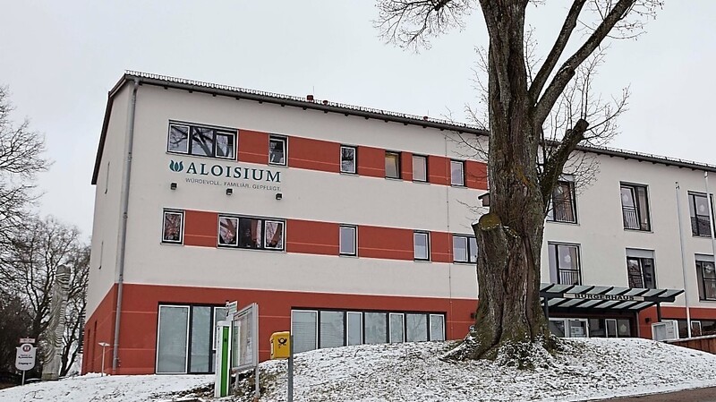 Mehrere Mitarbeiter und Bewohner des Schrödinger Pflegeheims in der Holzlandgemeinde Kirchberg haben sich mit Corona infiziert, es gab bisher einen Todesfall.