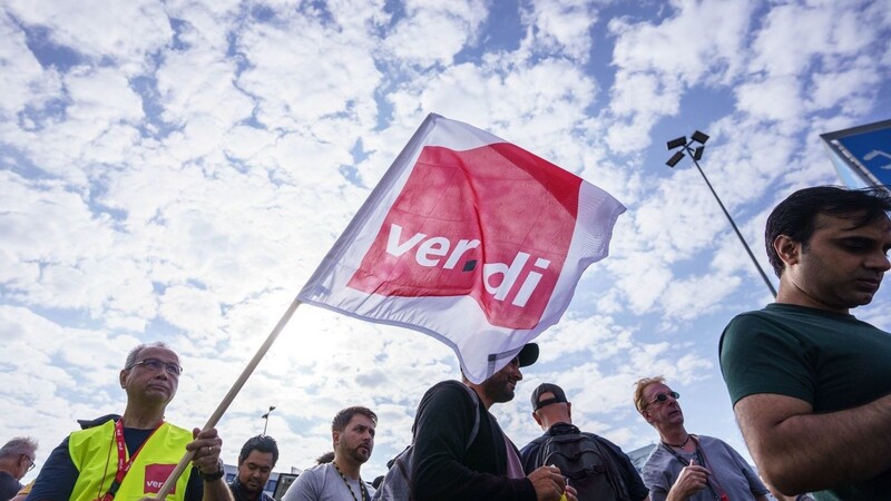 Die Gewerkschaft Verdi will mehrere Flughäfen in Deutschland am Freitag ganztägig lahmlegen.