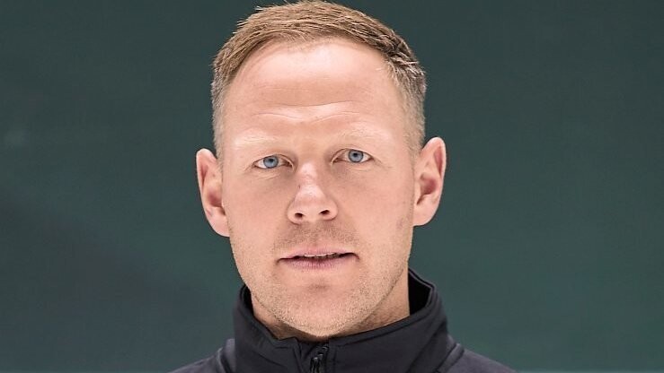 Nun soll der 37-jährige Heiko Vogler (kleines Bild) als neuer Cheftrainer den Rot-Weißen wieder auf die Beine helfen.