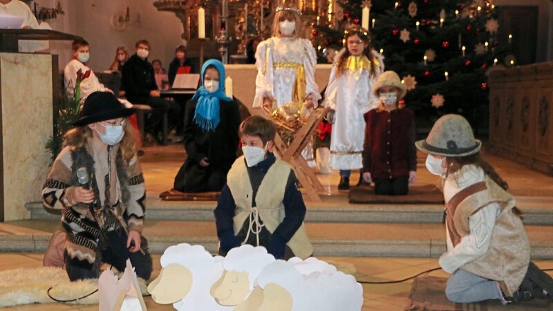 Die Geschehnisse der Heiligen Nacht vor mehr als 2000 Jahren in Bethlehem wurden in einem Krippenspiel wieder lebendig.