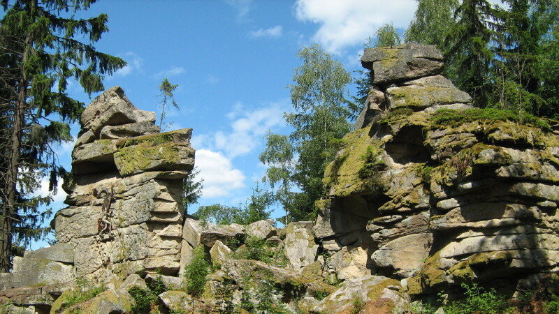 Die Felsformation "Teufelsmühle" ist für Urlaubsgäste wie Einheimische ein beliebtes Ausflugsziel.