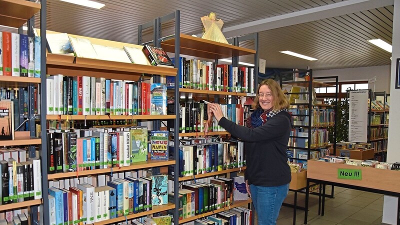 Büchereileiterin Astrid Hötte und ihr Team wollen mit dem Online-Angebot neue Leser gewinnen.