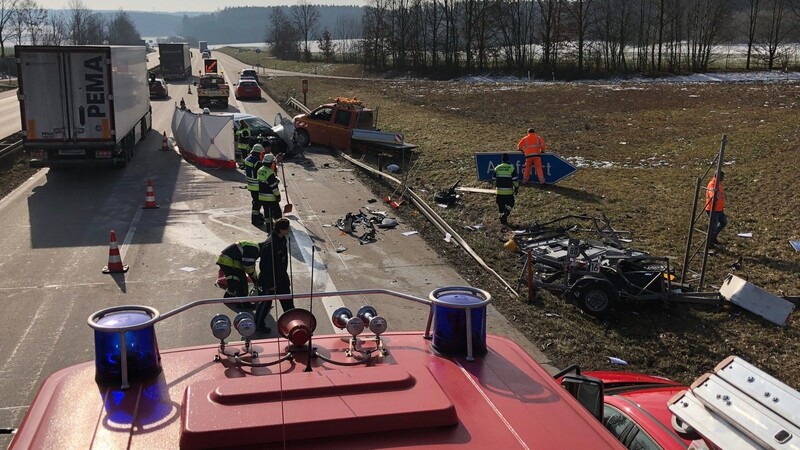 Auf der A93 bei Bad Abbach ist es zu einem Unfall gekommen.