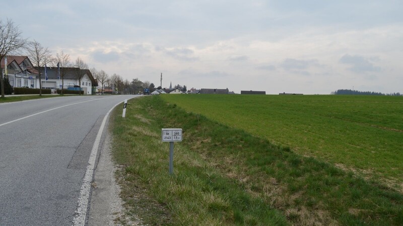 Thema im Gemeinderat war auch der Bebauungs- und Grünordnungsplan "GE West" für das geplante Gewerbegebiet der Ortsausfahrt von Hohenthann in Richtung Türkenfeld.