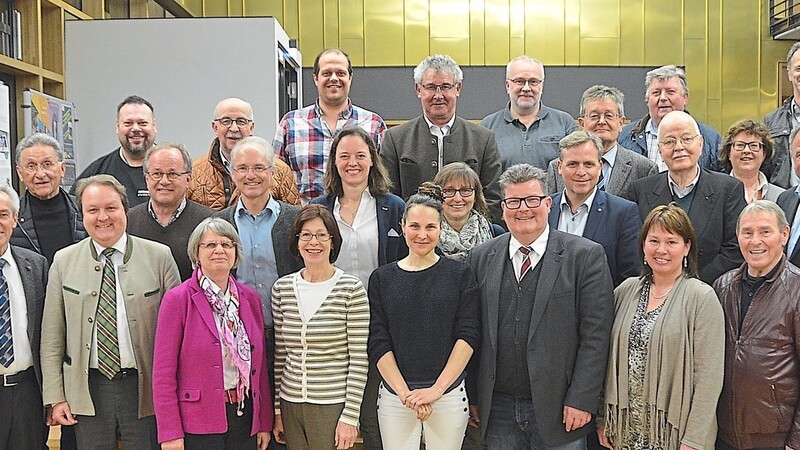 Der Verein "Freunde der Sinfonietta Essenbach" widmet sich in Zukunft der Entwicklung und Förderung kulturellen Lebens. Bei der Gründungsversammlung fanden sich bereits zahlreiche Mitglieder ein.
