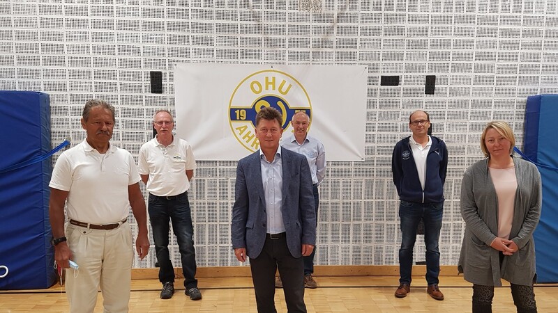 Die neue Vorstandschaft des Sportvereins mit (v.l.) Martin Schreglmann, Hans Daimer, Thomas Haseneder, Herbert Stock und Ingrid Stierstorfer (es fehlt: Karin Ruhl).