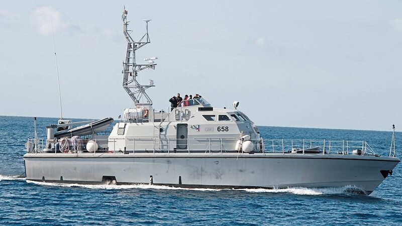 Die libysche Küstenwache forderte die Sea-Eye-Crew Ende Dezember auf, die Flüchtlinge zu übergeben, was die Crew ablehnte.