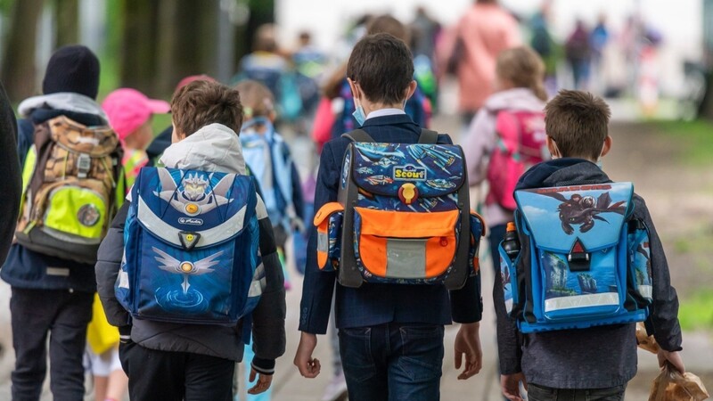 Nächste Woche kehrt in Bayern wieder der Schulalltag ein. Das Ministerium rechnet damit, dass es dieses Schuljahr rund 45.000 Schüler mehr gibt als vergangenes Schuljahr.