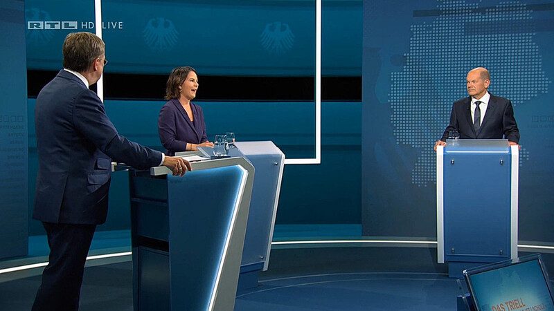 Die Kanzlerkandidaten Armin Laschet, Annalena Baerbock und Olaf Scholz trafen am Sonntagabend in einer ersten TV Diskussion bei RTL und ntv aufeinander.