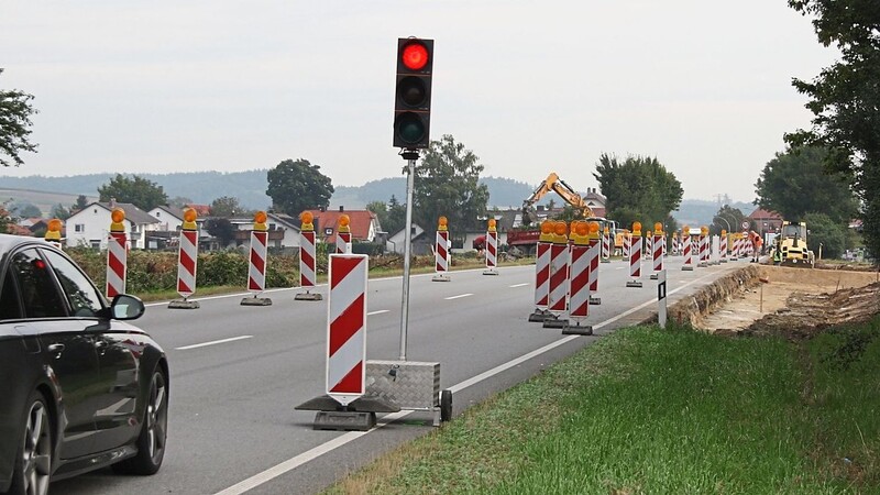 Zeit einplanen müssen die Verkehrsteilnehmer auf der Strecke zwischen Essenbach und Altheim.